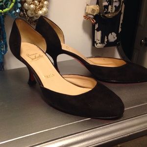 Chocolate brown 2 inch high heels.
